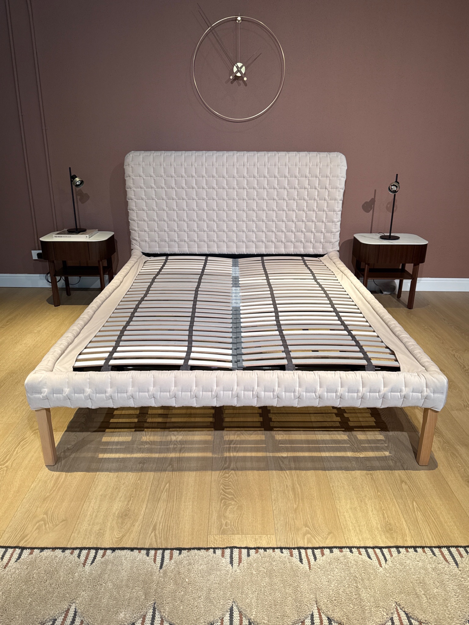 CAMA 152,4 x 203.2 (QUEEN SIZE) RUCHÉ